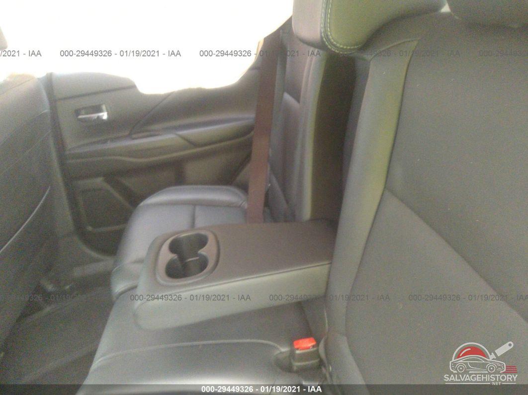 JA4AZ3A35KZ017745 2019 MITSUBISHI OUTLANDER photo no. 8