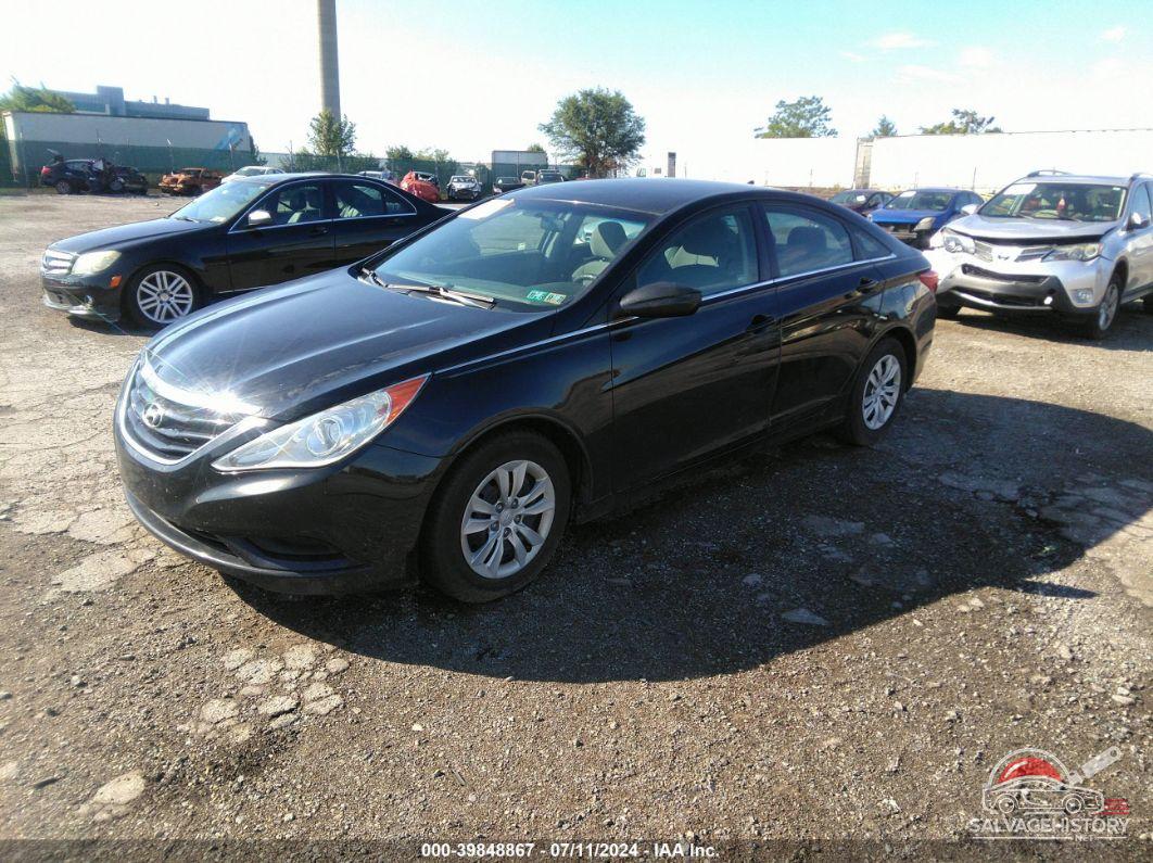 5NPEB4AC0BH192736 2011 HYUNDAI SONATA photo no. 2