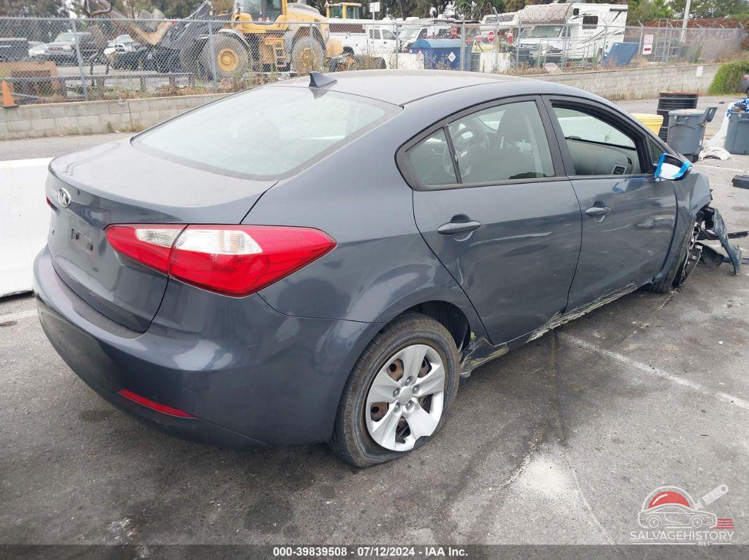 KNAFX4A67G5549110 2016 KIA FORTE photo no. 4