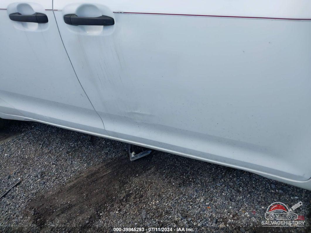 5TDZK3DC3CS185735 2012 TOYOTA SIENNA photo no. 6