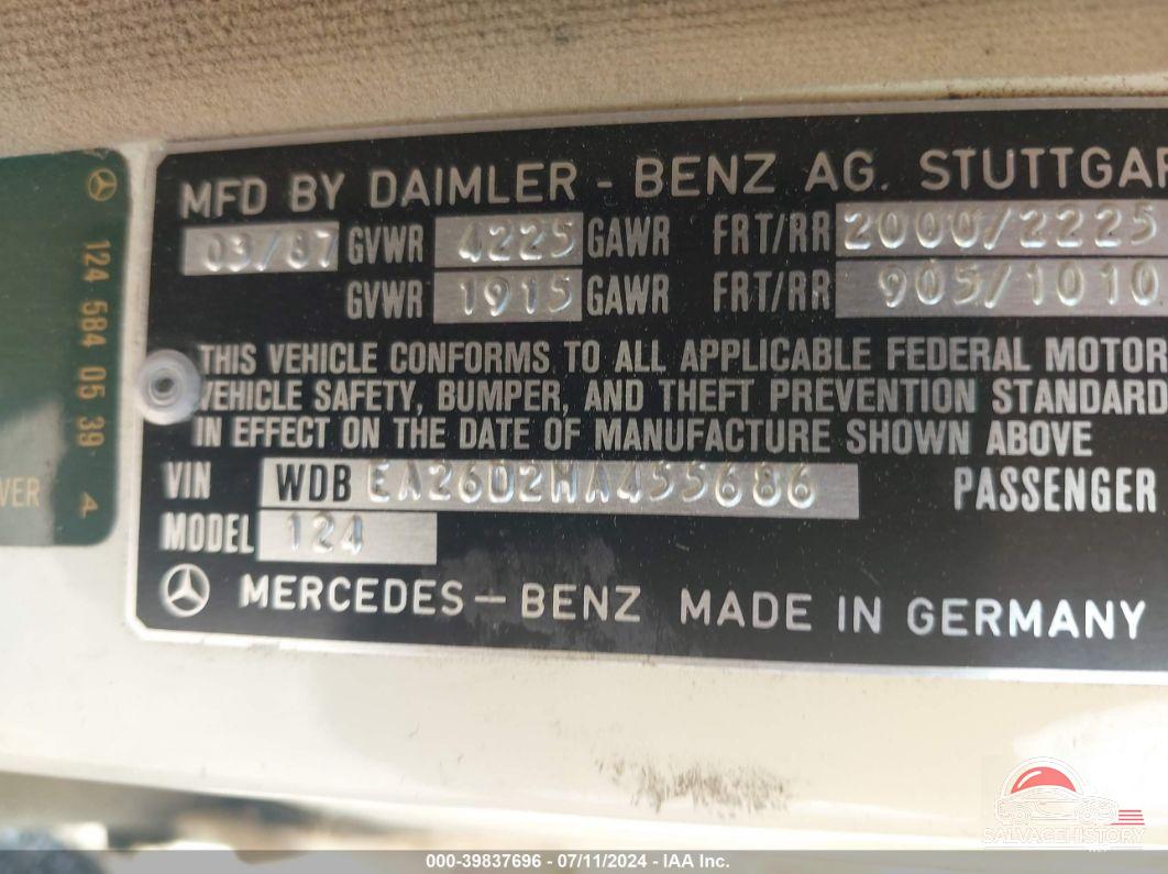 WDBEA26D2HA455686 1987 MERCEDES-BENZ 260 photo no. 9