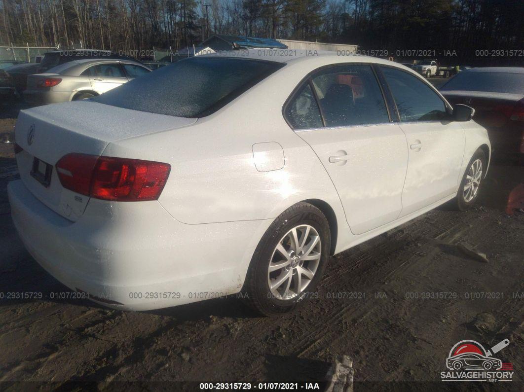 3VWD07AJ3EM430902 2014 VOLKSWAGEN JETTA SEDAN photo no. 4