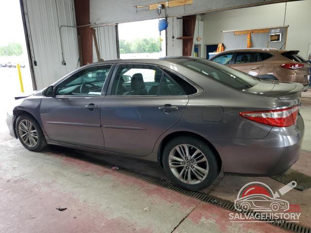 4T1BF1FK7FU091092 2015 TOYOTA CAMRY photo no. 2