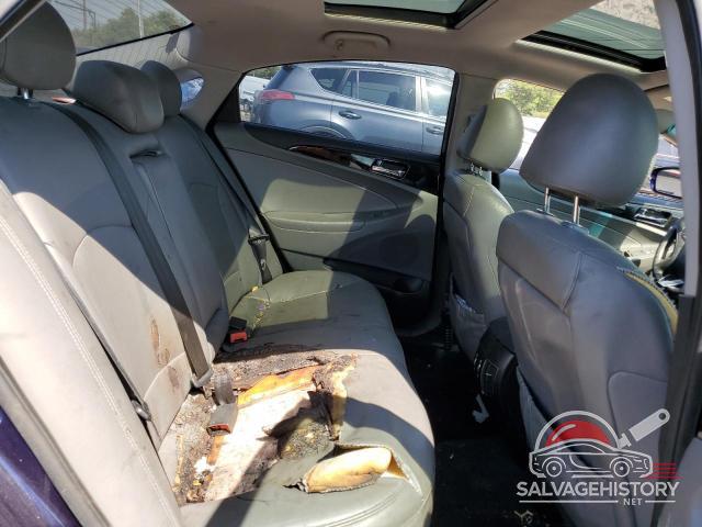5NPEC4AB0CH328157 2012 HYUNDAI SONATA photo no. 10
