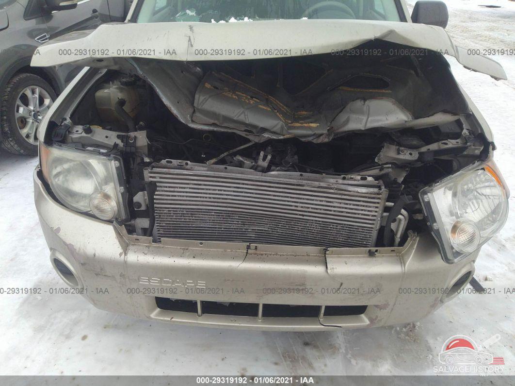 1FMCU0C75AKA72341 2010 FORD ESCAPE photo no. 6