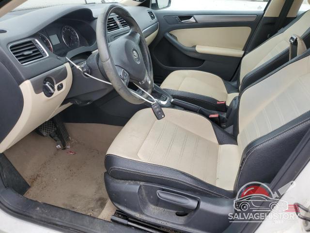 3VWLP7AJ6CM470315 2012 VOLKSWAGEN JETTA photo no. 7