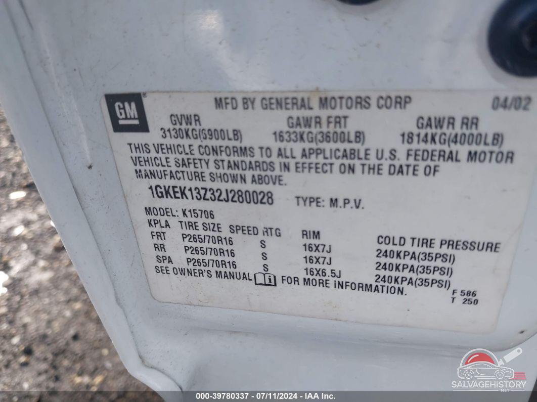 1GKEK13Z32J280028 2002 GMC YUKON photo no. 9