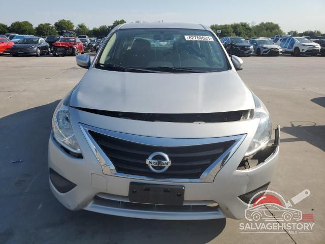 3N1CN7APXJK398978 2018 NISSAN VERSA photo no. 5