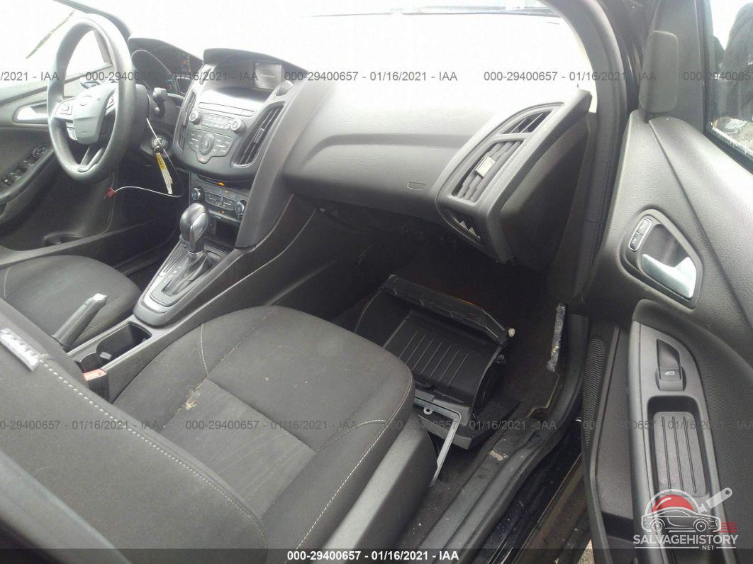1FADP3F2XJL208190 2018 FORD FOCUS photo no. 5