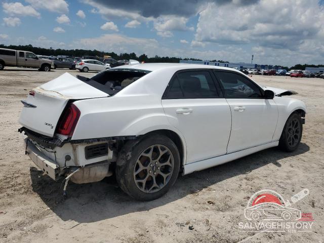 2C3CCAGG5FH746837 2015 CHRYSLER 300 photo no. 3