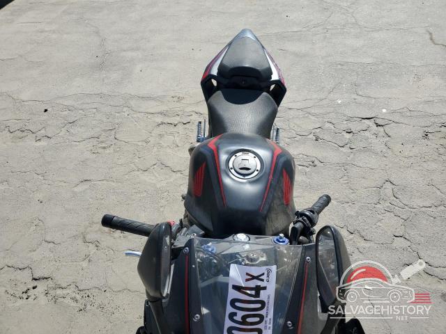 MLHPC6254K5000300 2019 HONDA CBR CYCLE photo no. 5