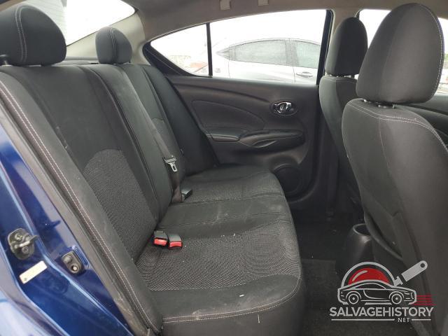 3N1CN7AP7JL845342 2018 NISSAN VERSA photo no. 10
