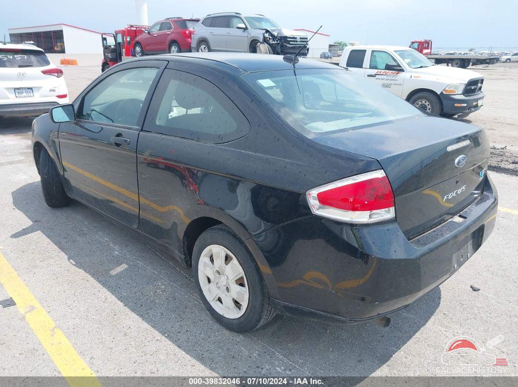 1FAHP32N38W189945 2008 FORD FOCUS photo no. 3
