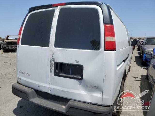 1GTHG39U161141653 2006 GMC SAVANA photo no. 3