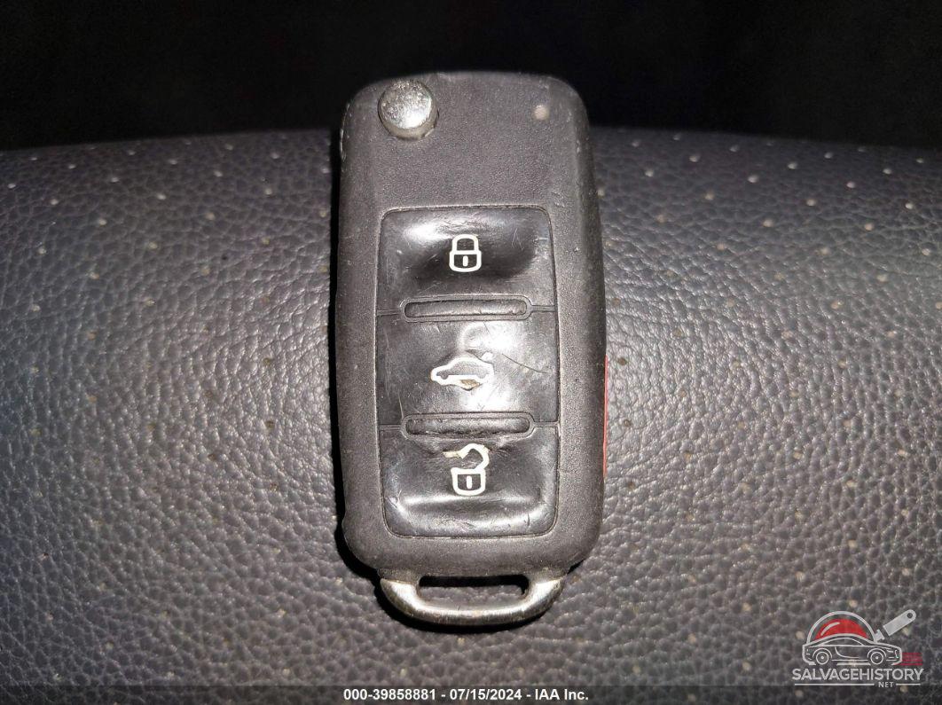 1VWBP7A31CC013474 2012 VOLKSWAGEN PASSAT photo no. 11