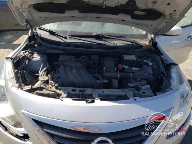 3N1CN7AP8FL806458 2015 NISSAN VERSA photo no. 11
