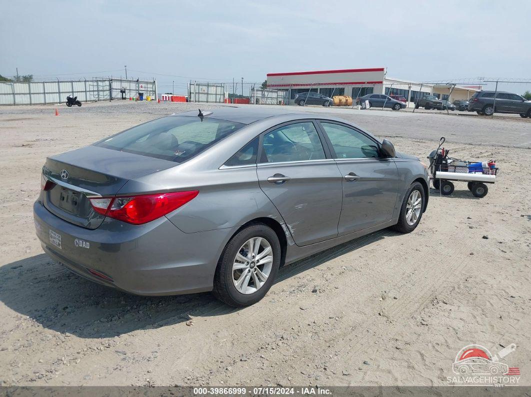 5NPEB4AC2DH707514 2013 HYUNDAI SONATA photo no. 4