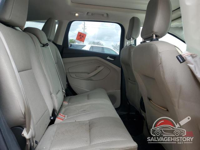 1FMCU0GDXJUB75002 2018 FORD ESCAPE photo no. 10