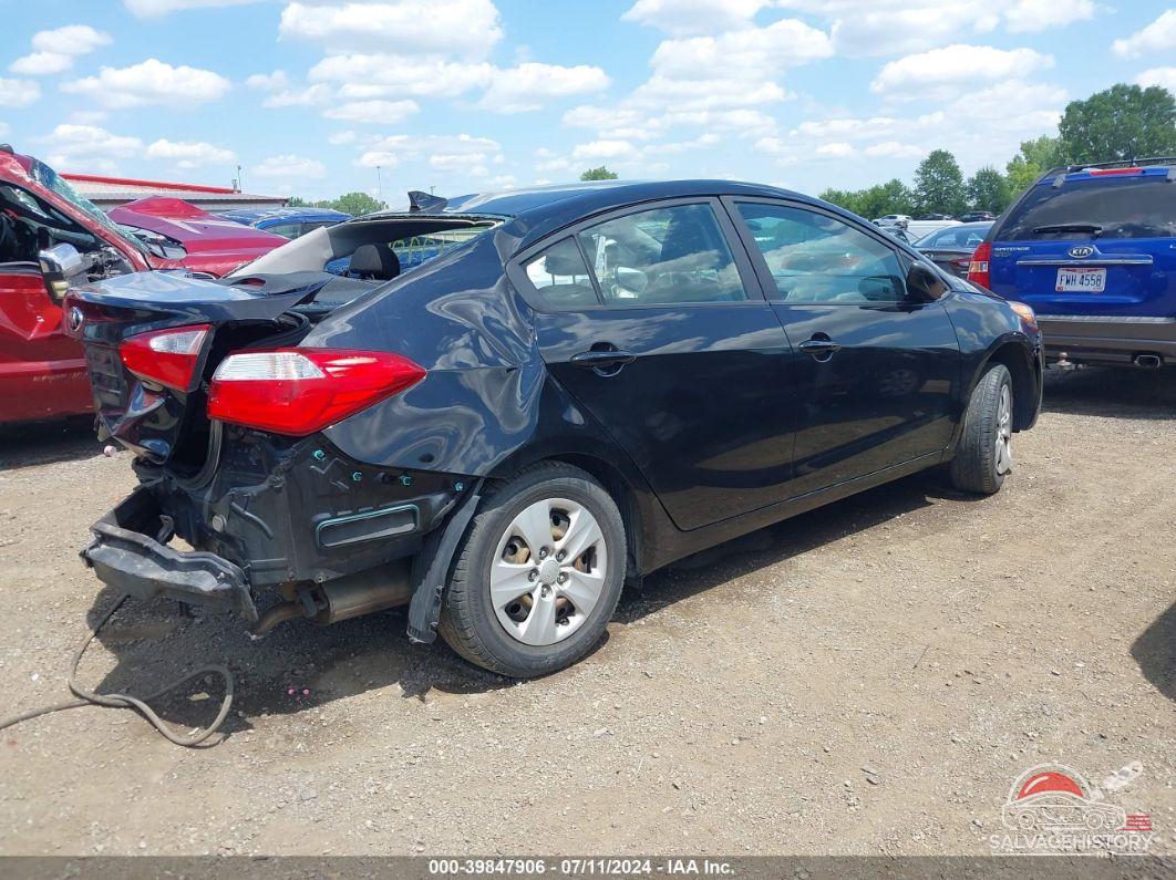 KNAFK4A69G5614814 2016 KIA FORTE photo no. 4