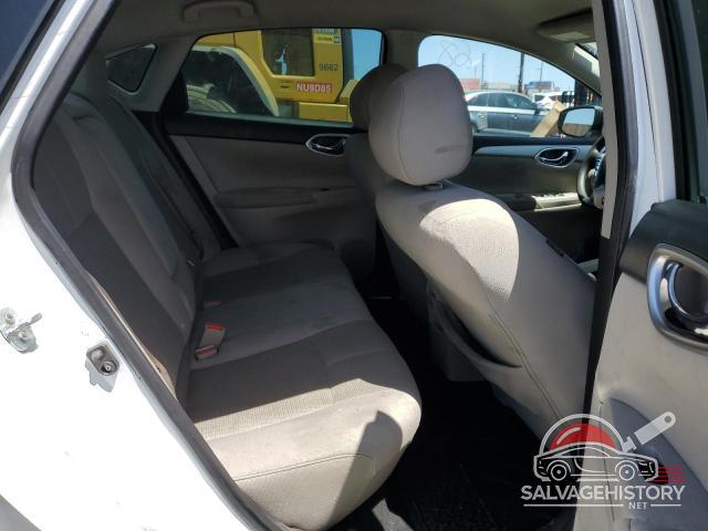 3N1AB7AP4FY249616 2015 NISSAN SENTRA photo no. 10
