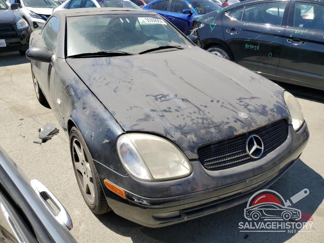 WDBKK47F9YF164388 2000 MERCEDES-BENZ SLK-CLASS photo no. 4