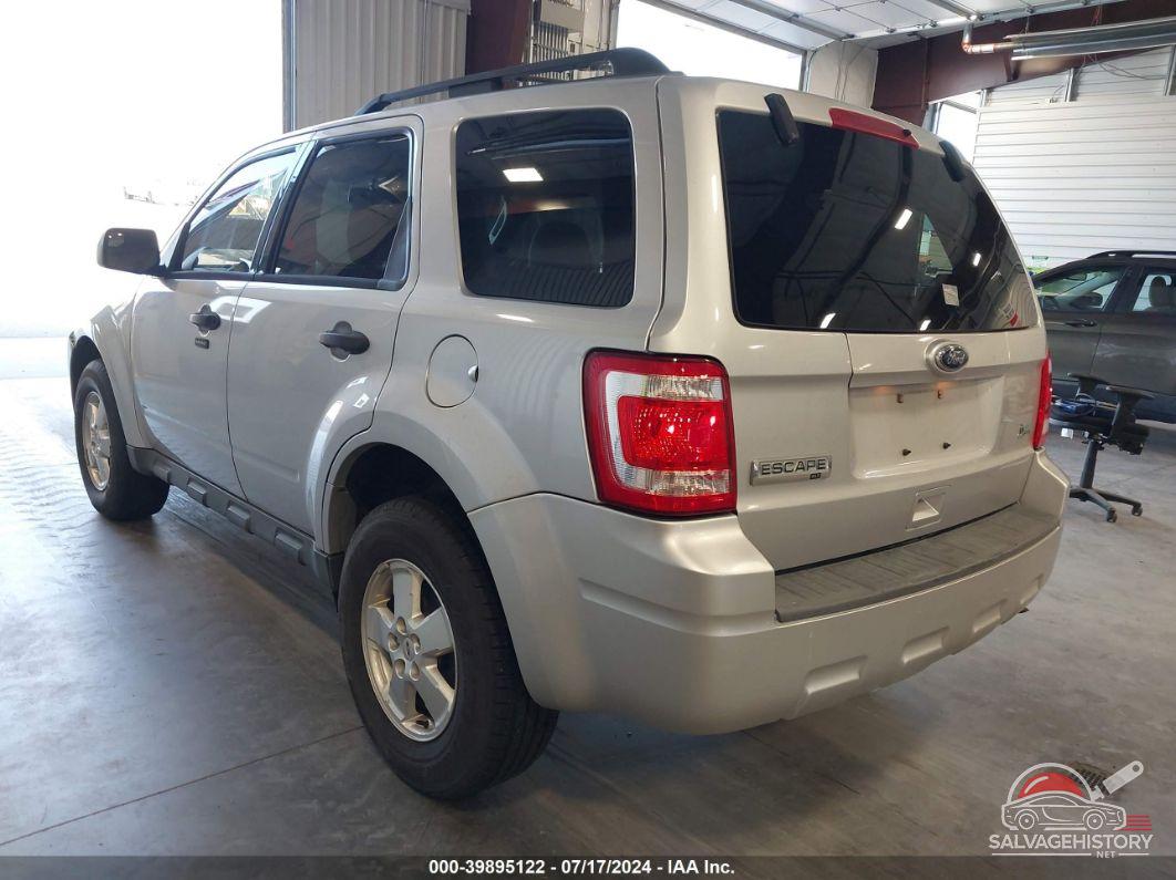 1FMCU9DG6AKC35114 2010 FORD ESCAPE photo no. 3