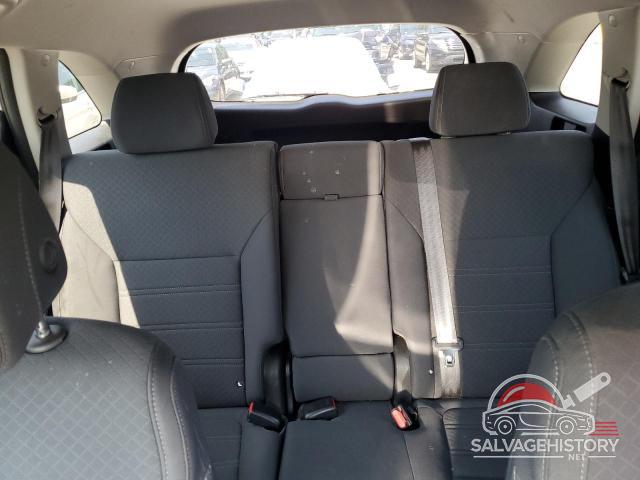 5XYPGDA34HG233783 2017 KIA SORENTO photo no. 10