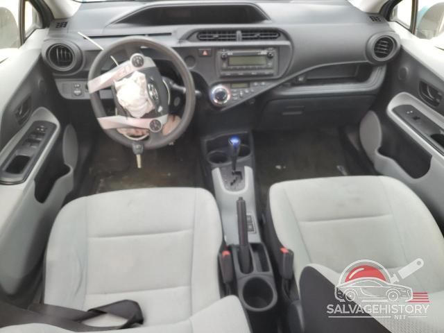 JTDKDTB32D1041199 2013 TOYOTA PRIUS photo no. 8