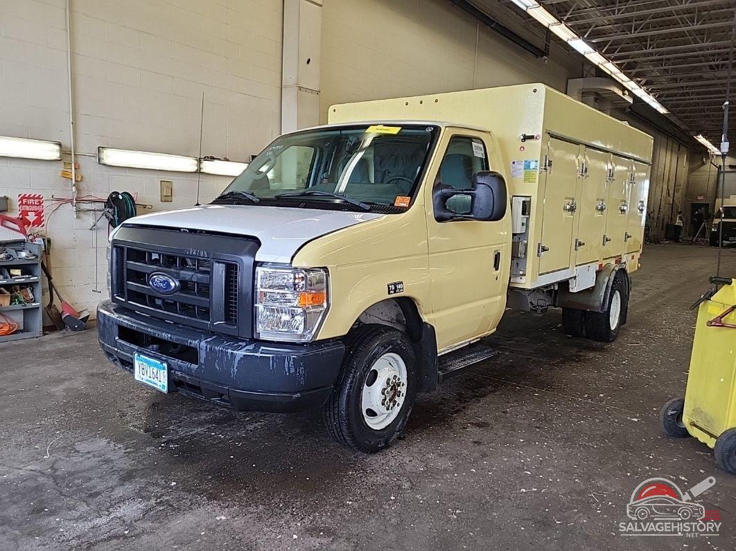 1FDXE4FS1JDC18664 2018 FORD E-450 CUTAWAY photo no. 6