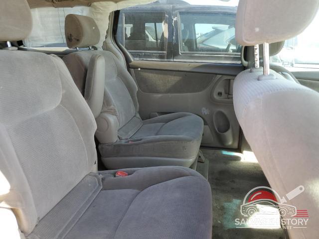 5TDZA23CX4S064765 2004 TOYOTA All Models photo no. 11