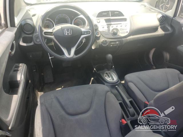 JHMGE8H34DC070651 2013 HONDA FIT photo no. 8