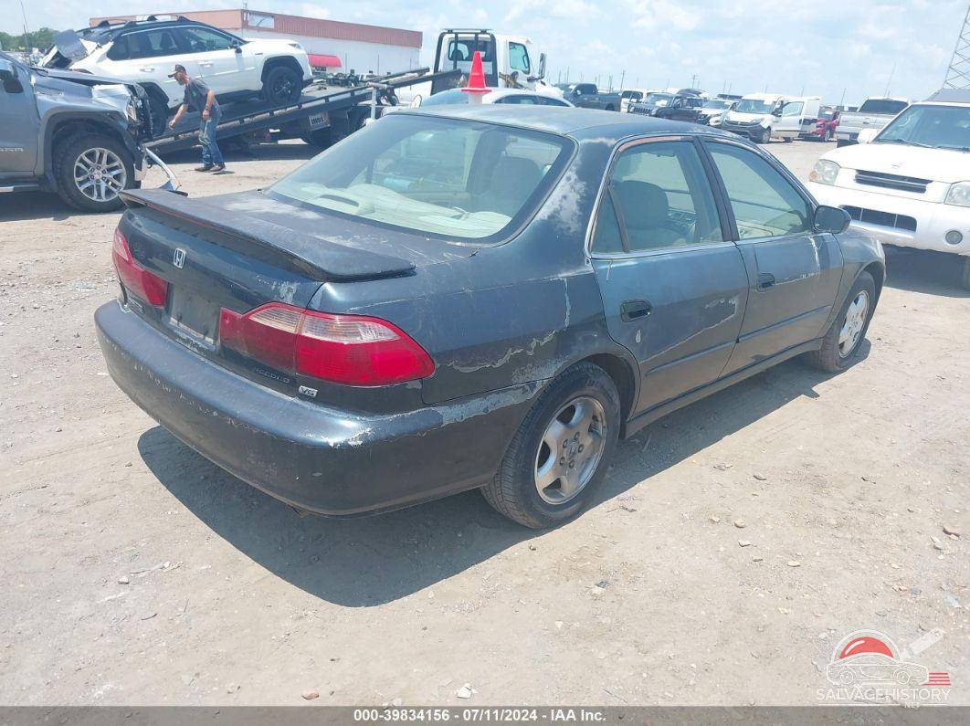 1HGCG1650WA071396 1998 HONDA ACCORD photo no. 4