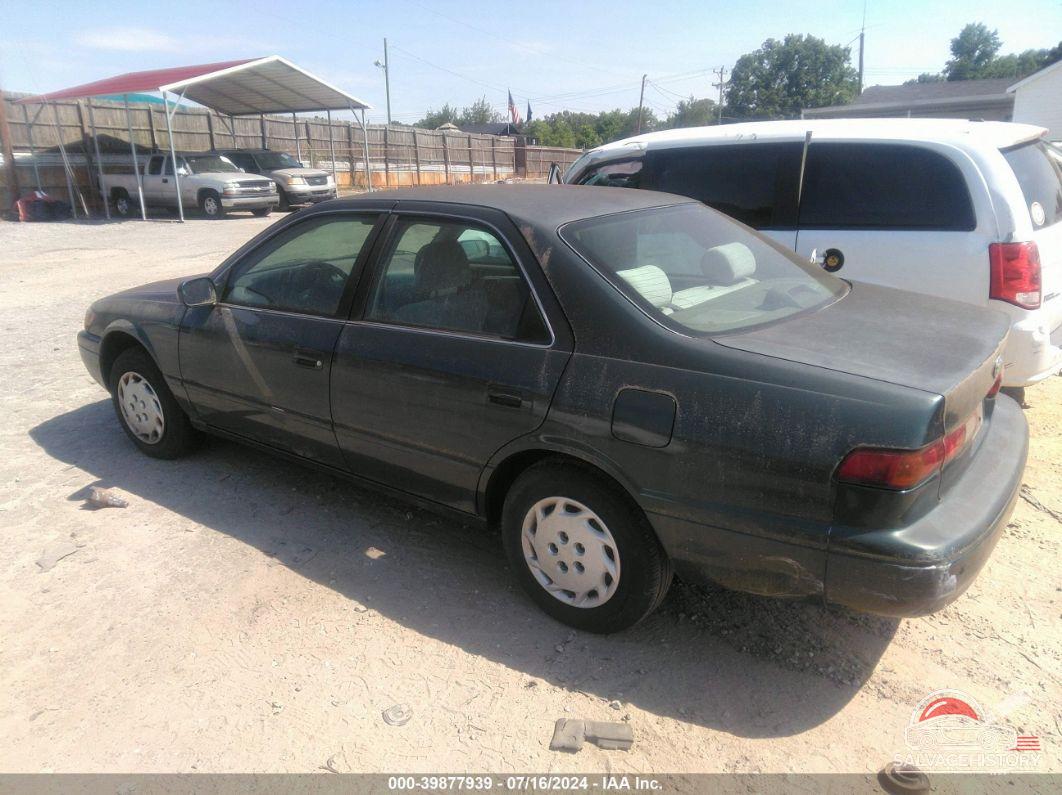 4T1BG22K1WU231226 1998 TOYOTA CAMRY photo no. 3