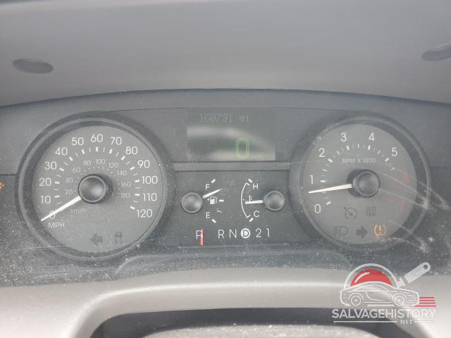 2MEHM75V78X603186 2008 MERCURY GRMARQUIS photo no. 9