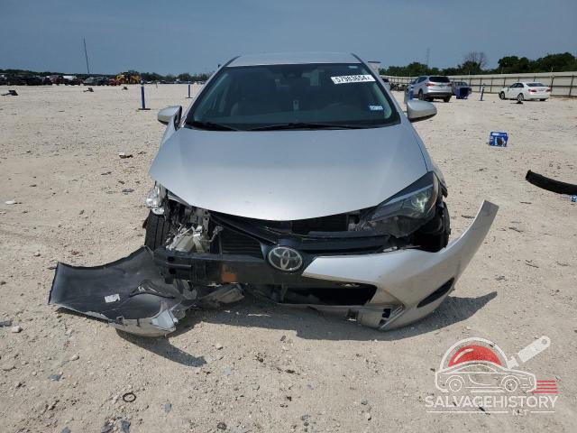 5YFBURHE7JP846053 2018 TOYOTA COROLLA photo no. 5