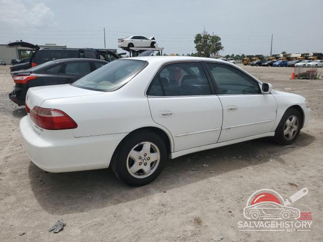 1HGCG1658YA098199 2000 HONDA ACCORD photo no. 3