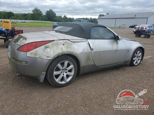 JN1AZ36A74T015792 2004 NISSAN 350Z photo no. 3