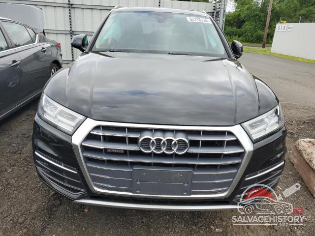 WA1BNAFY3J2219869 2018 AUDI Q5 photo no. 5