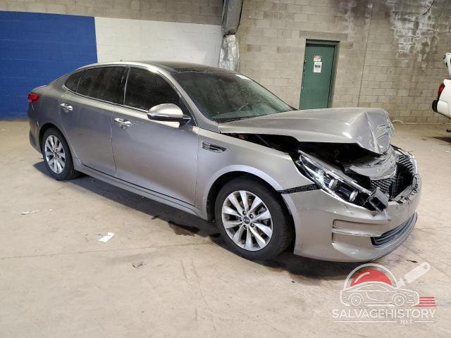 5XXGU4L35GG094370 2016 KIA OPTIMA photo no. 4