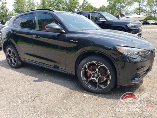 ZASPAKBNXR7D76510 2024 ALFA ROMEO STELVIO photo no. 4