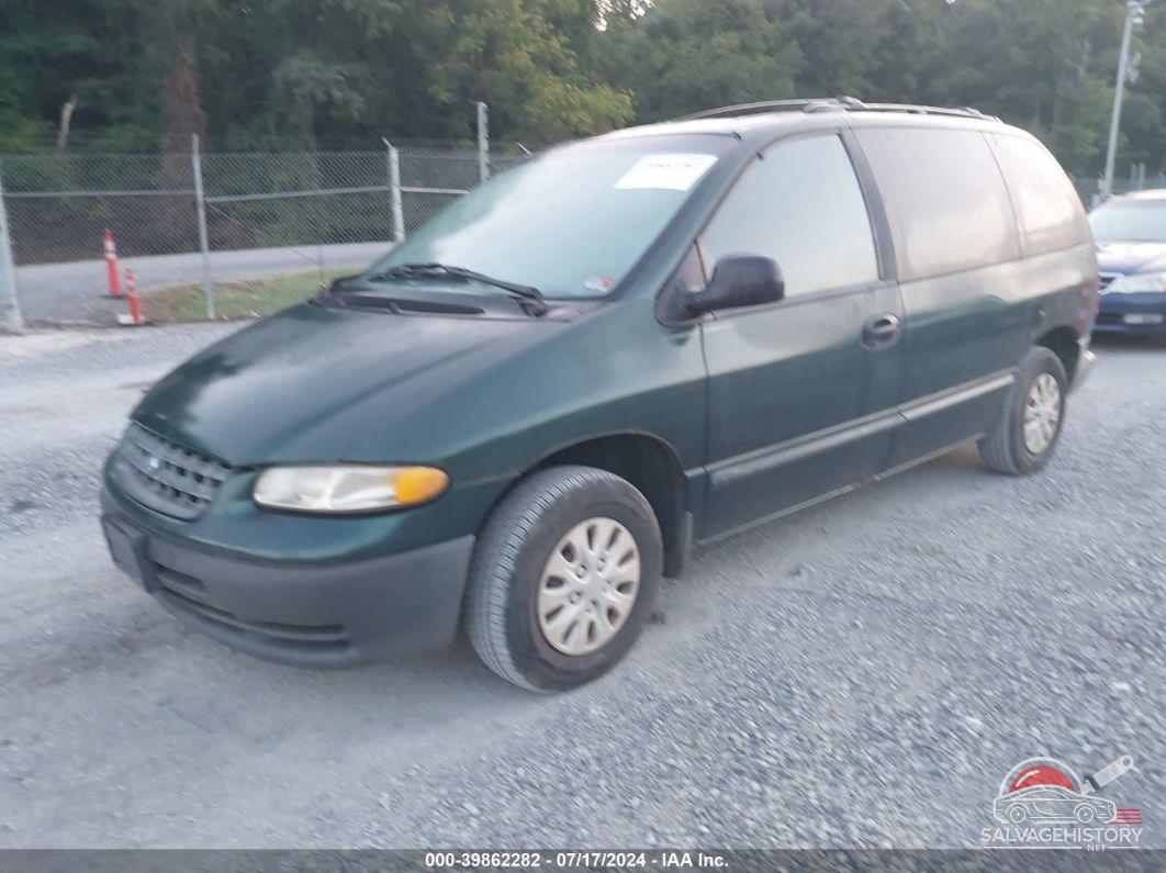 2P4FP2531XR367571 1999 PLYMOUTH VOYAGER photo no. 2