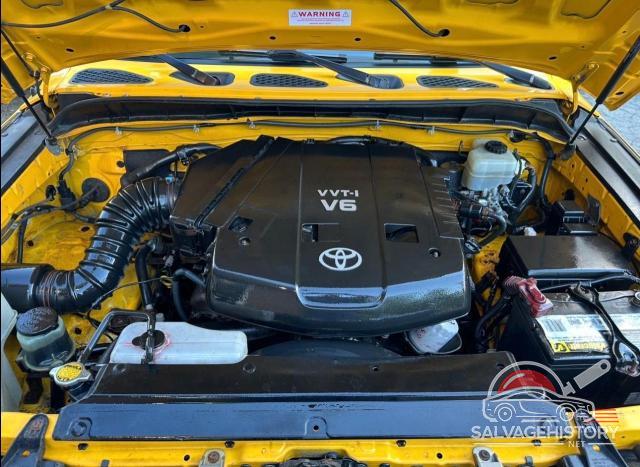 JTEBU11F070077270 2007 TOYOTA FJ CRUISER photo no. 7