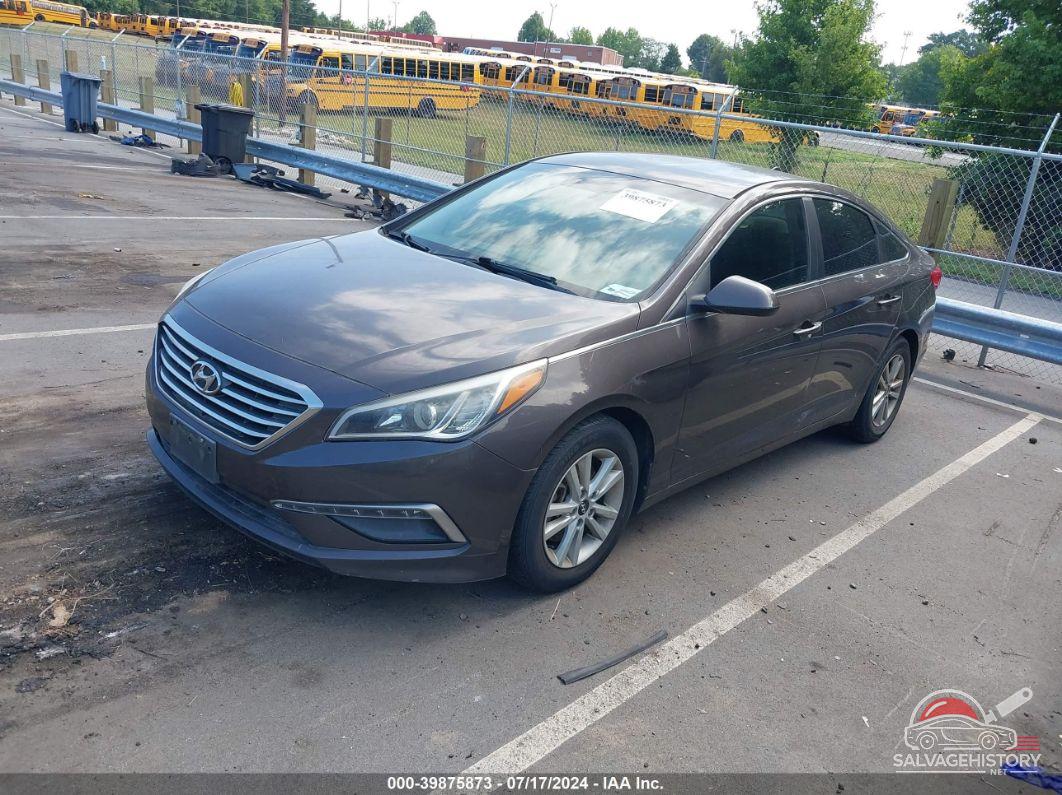 5NPE24AF2FH041588 2015 HYUNDAI SONATA photo no. 2