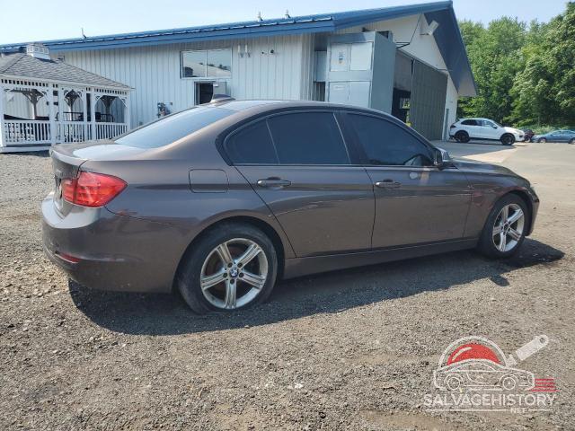 WBA3B5C51DF595016 2013 BMW 3 SERIES photo no. 3