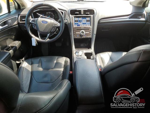 3FA6P0SU0KR233049 2019 FORD FUSION photo no. 8
