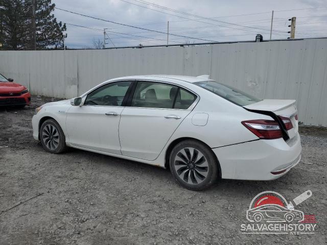 JHMCR6F50HC003899 2017 HONDA ACCORD photo no. 2