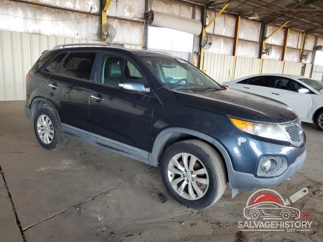 5XYKU3A14BG030279 2011 KIA SORENTO photo no. 4