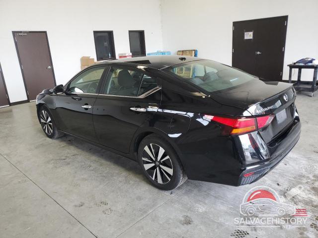 1N4BL4DV4MN413633 2021 NISSAN ALTIMA photo no. 2