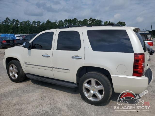 1GNSCCE05BR354922 2011 CHEVROLET TAHOE photo no. 2