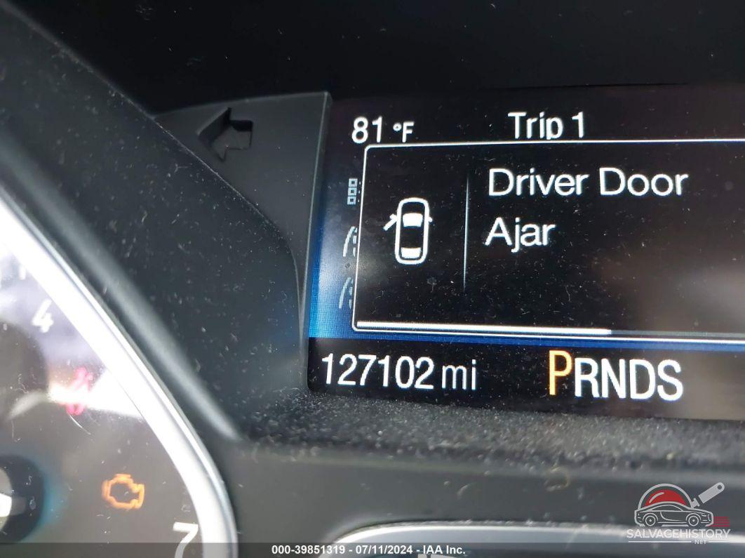 1FMCU9GD8JUB00951 2018 FORD ESCAPE photo no. 7